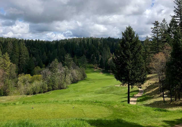A view of a tee at Apple Mountain Golf Resort.