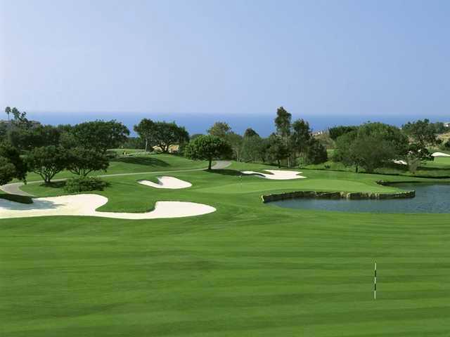 A view of green and bunkers on the left from Monarch Beach Golf Links