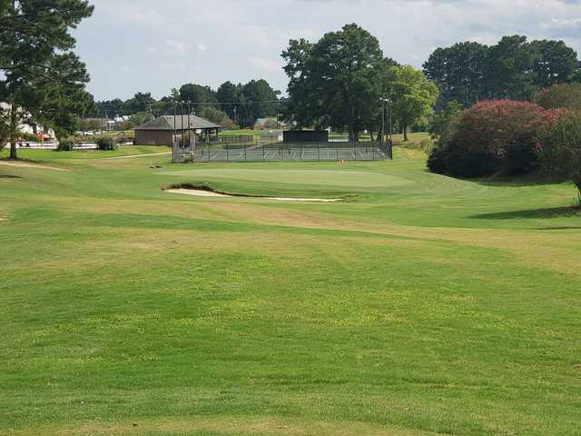 A view of a green from Lion Hills Golf Course at East Mississippi Community College.