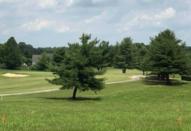 A sunny day view from Dandridge Golf & Country Club.
