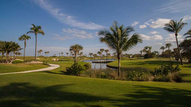A sunny day view from Palm Beach Golf Course.