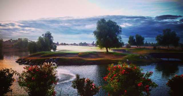A view of a hole with water and sand traps coming into play from Links at RiverLakes Ranch.