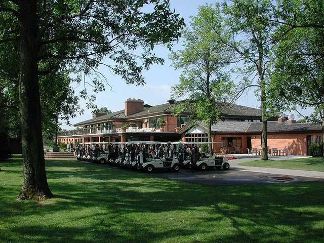 A view of the clubhouse at Saginaw Valley Golf Course.