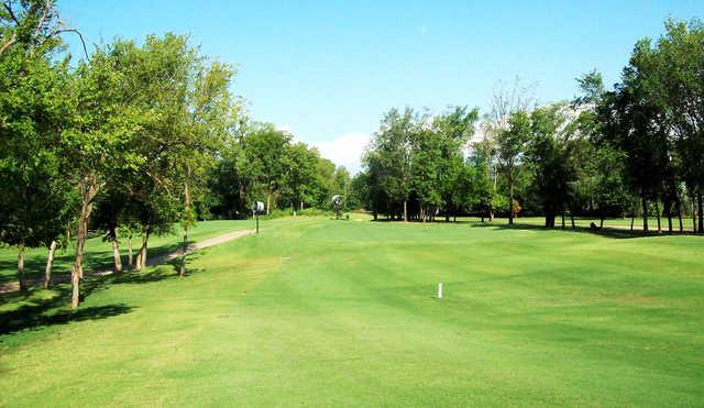 A sunny day view of a green at The Links from Stillwater Golf & Country Club.