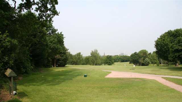A view of a tee at Hillingdon Golf Club.