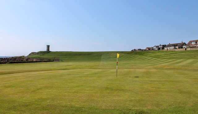 A view of hole #1 at Anstruther Golf Club.