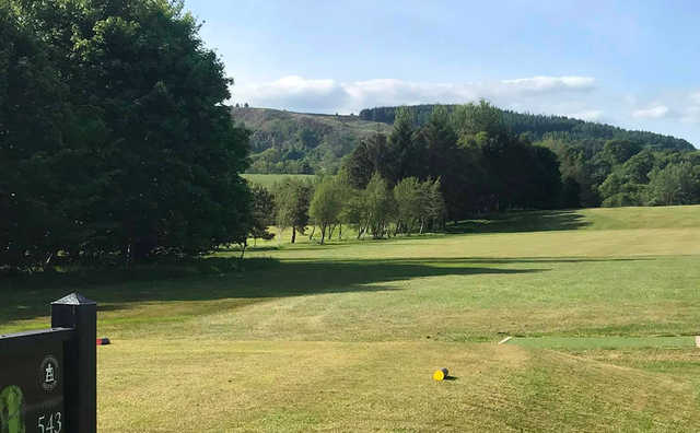 A view from the right side of a tee at Lochore Meadows Golf Course.