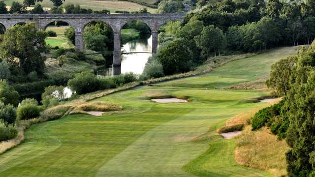 A view of a well protected hole at SCHLOSS Roxburghe Golf Course.