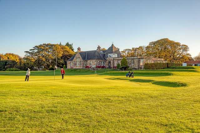 View of the 18th green and clubhouse at Longniddry Golf Club.