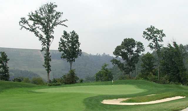 A view of the 12th green at StoneCrest Golf Course