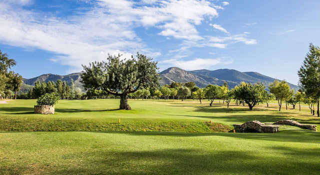 A sunny day view from Lauro Golf Club.