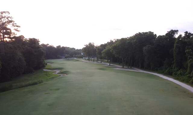 Aerial view of the 18th green at Fleming Island Golf Club.
