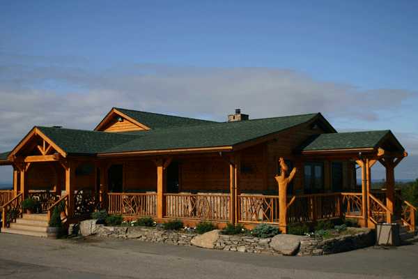 A view of the clubhouse at Roscoe Mountain Club