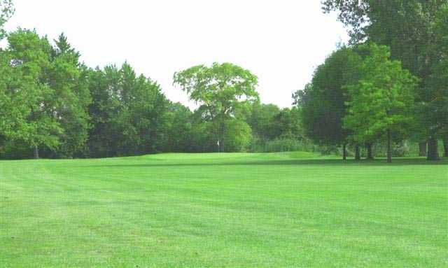 A view of green at 	Burnham Woods Golf Course