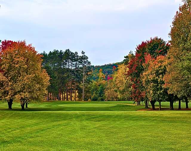 Rolling Greens Golf Course - 9 Holes