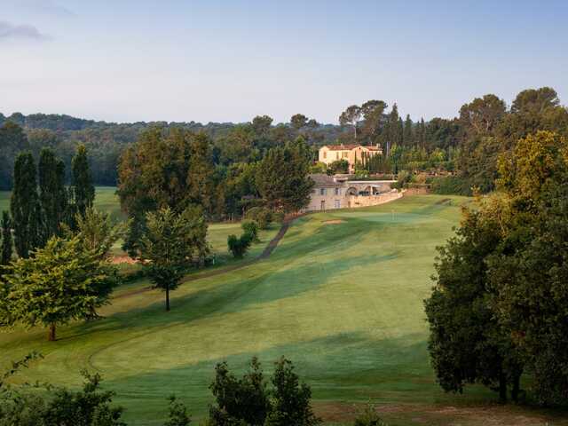 View of the 6th green from Opio Valbonne Golf Club.