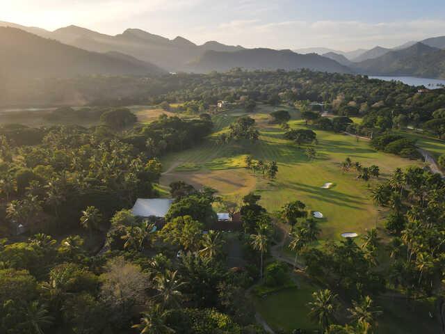 Victoria Golf Resort