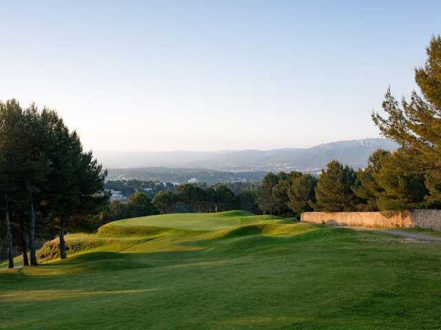 View of the 8th green from Marseille la Salette Golf Club