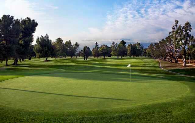 Whittier Narrows 9-hole Mountain Course