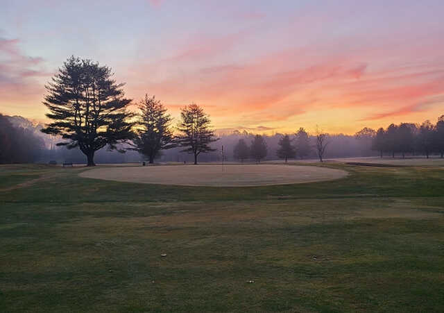 A view of the 1st green at Airways Golf Course & Country Club.