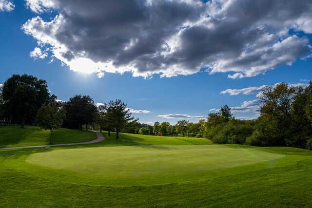 Sunshine over a green at Stonebrooke Golf Club