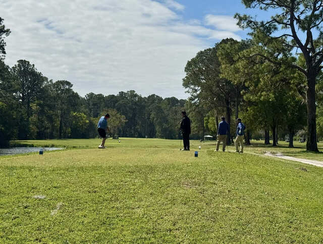 A vie wof a tee at The Oaks Golf Club.