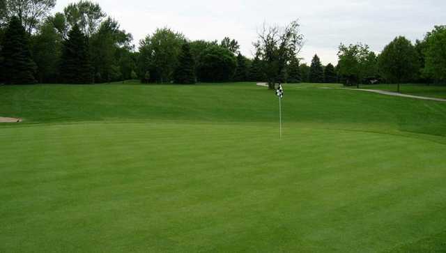 A view of the 15th green at Old Oak Country Club