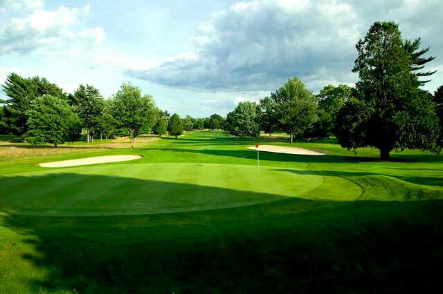 View of a green from Lincoln Golf Club.