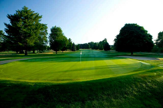 View of a green from Lincoln Golf Club.
