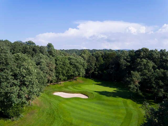 Aerial view of the 5th hole from Izki Golf.