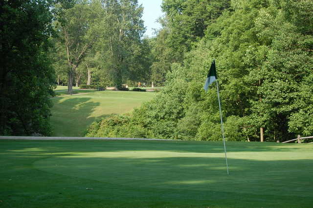 A view of the 13th green at Astorhurst Country Club