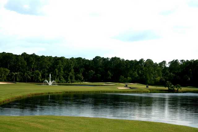 The par-5 14th hole on the Palm golf course at Disney World is short, but heavy on water.