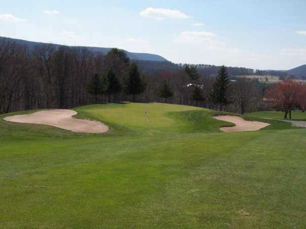A view of the 9th green at Sugarloaf Golf Club