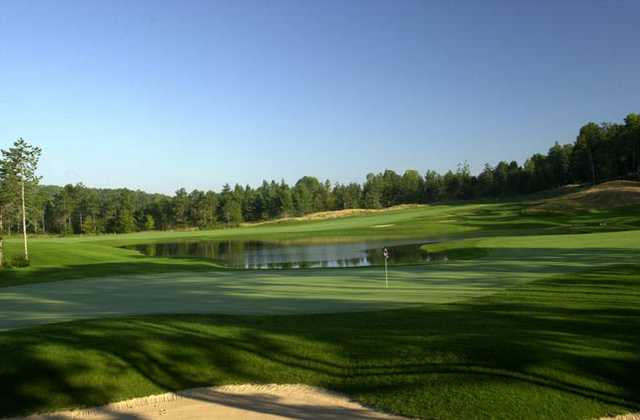 A view of the 3th green at Hawk's Eye Golf Resort