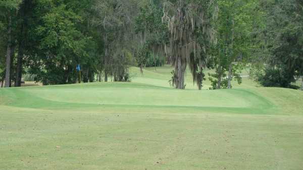 A view of green #1 at Country Oaks Golf Course