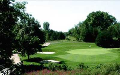 A view of the 4th green at Links at Bowen Lake