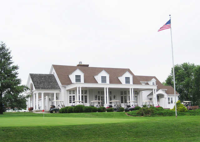 A view of the clubhouse at Grandview Golf Course