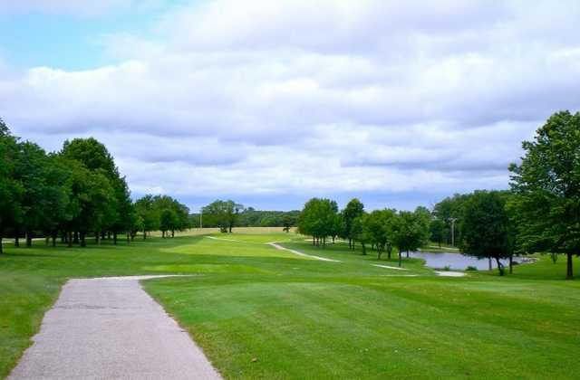 A view of the 1st fairway at Warrenton Golf Course