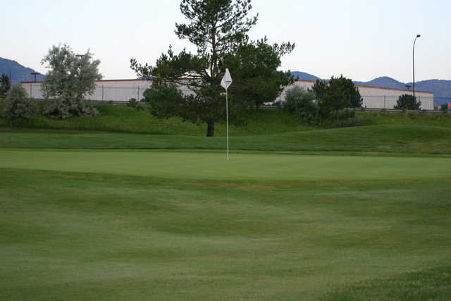 Daily Dining - Raccoon Creek Golf Course