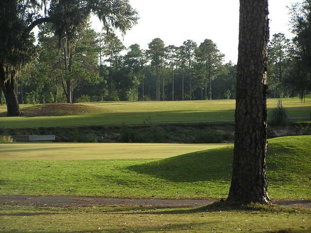 A view of the 9th hole at Golf Club of Quincy