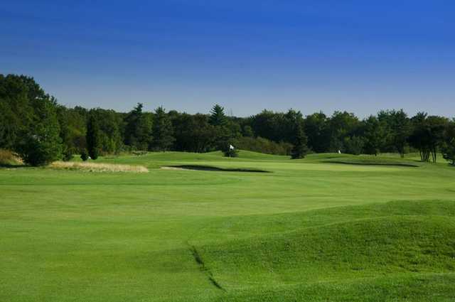 A view of hole #6 at Angel's View from Oakville Executive Golf Course