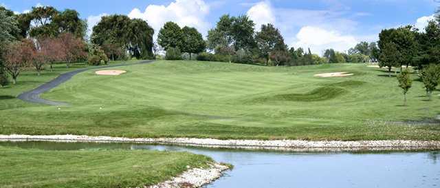 A view of the 2nd green at Players course from Schaumburg Golf Club.