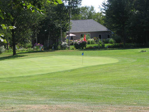 A view of green #3 at Willow Springs Golf & Country Club