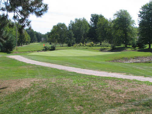 A view of hole #2 at Willow Springs Golf & Country Club