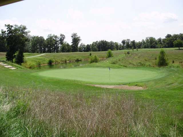 A view of green #14 at Meramec Lakes Golf Course