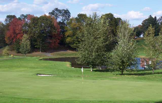 Hillside Golf Club: Course Review, Green Fees, Tee Times and Key Info