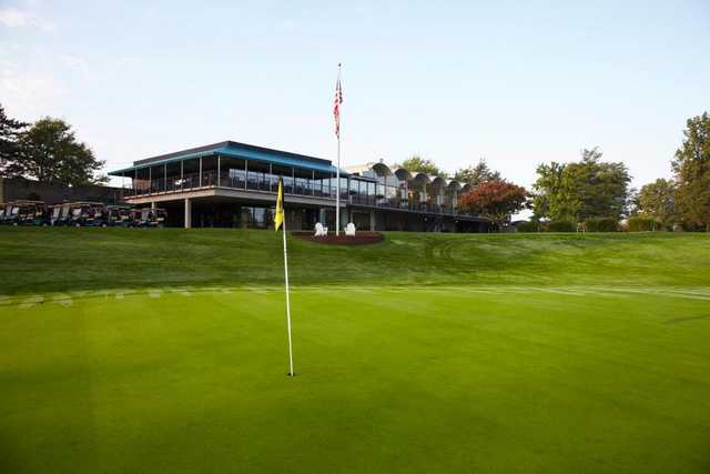 Silver Lake Country Club - Reviews & Course Info | GolfNow