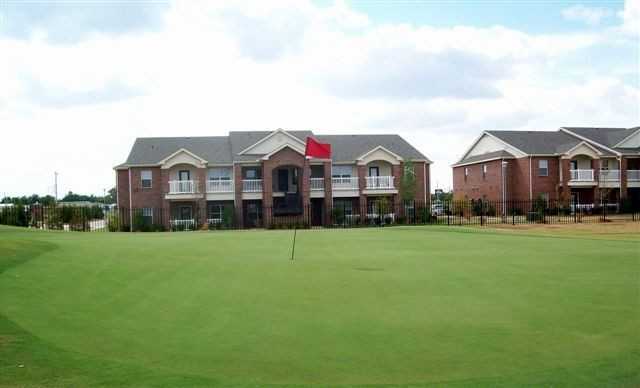 A view of green at Links at Norman Golf & Country Club.