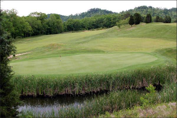 A view of green #9 at Sag Hollow Golf Club