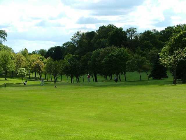 A view of the 10th green at Dunnikier Park Golf Club